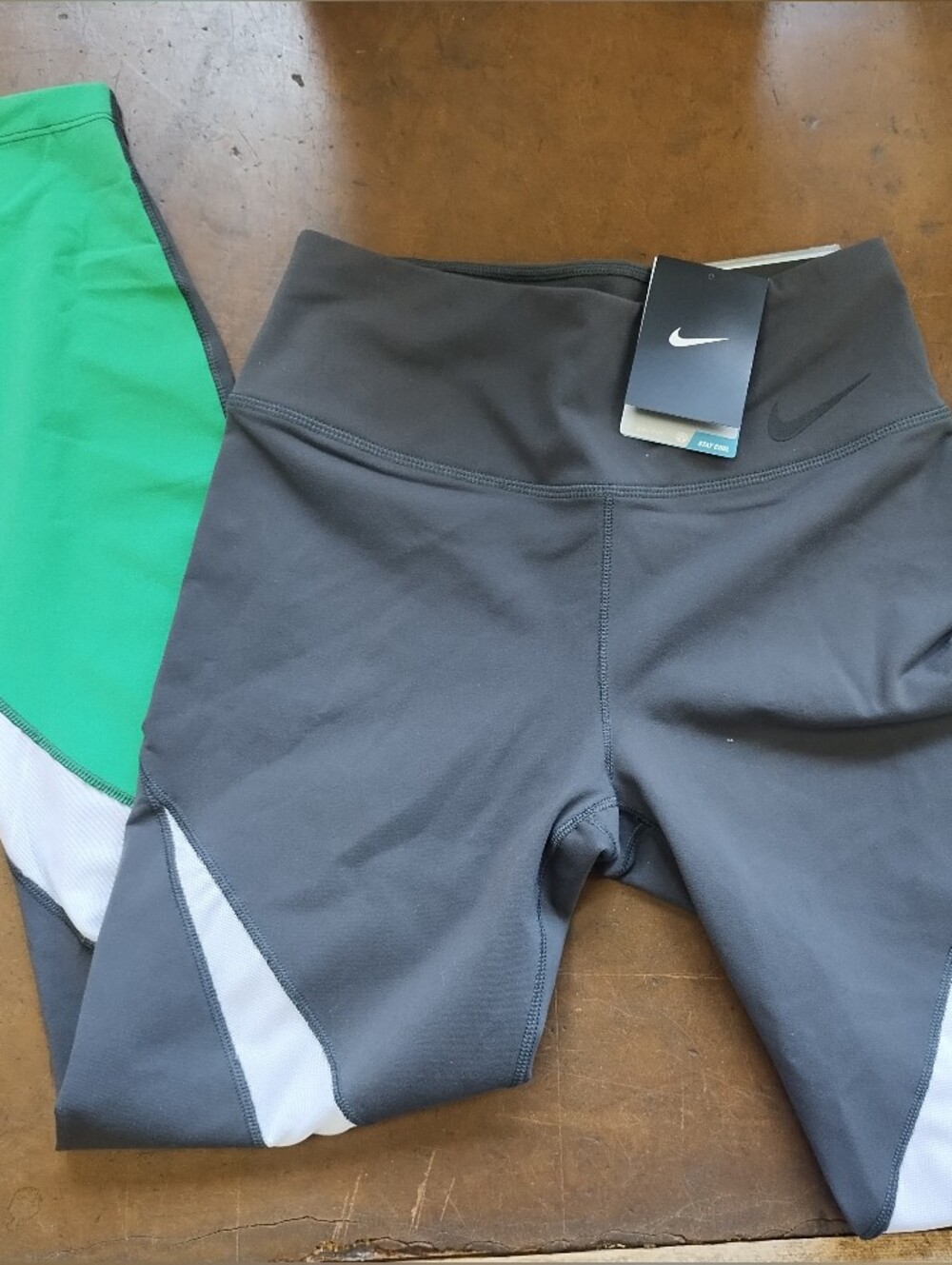 Nike DRI Fit Run Tight Small NWT